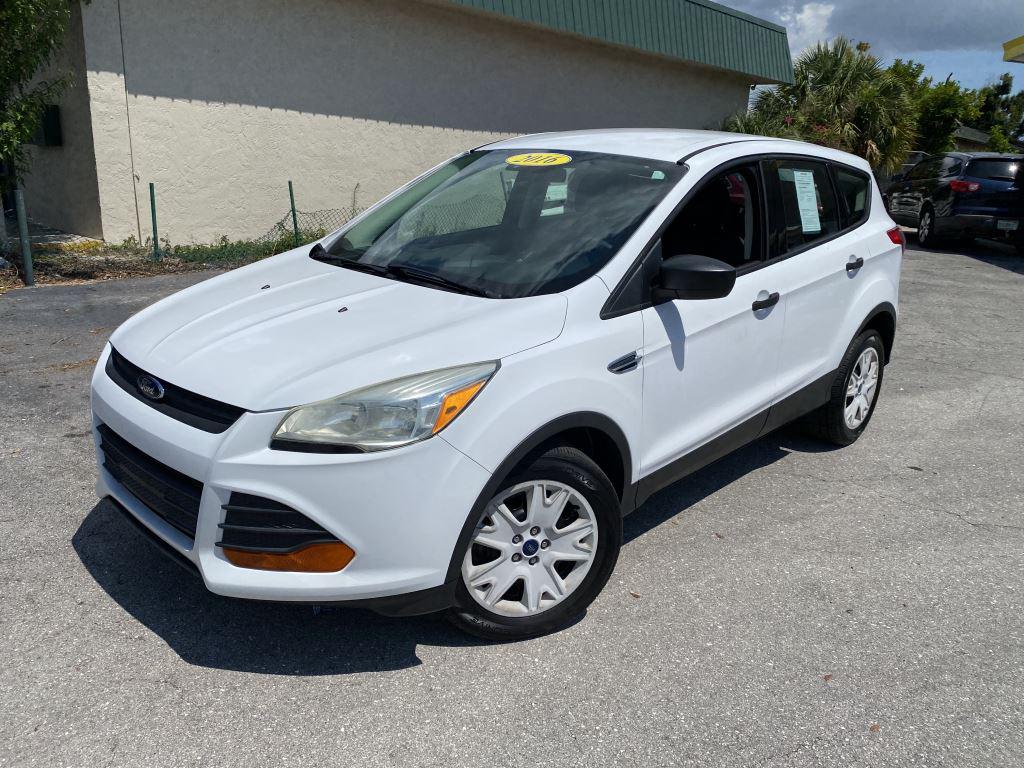 2016 Ford Escape S