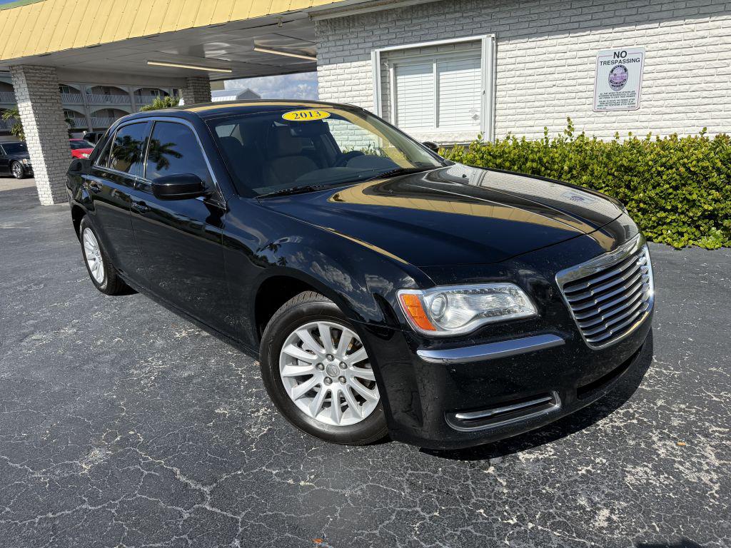 2013 Chrysler 300's photo