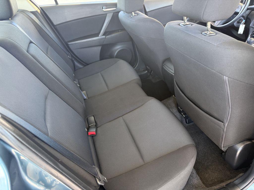 2010 Mazda MAZDA3 i Touring - Photo 8